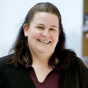Julie_Pfeiffer_300x