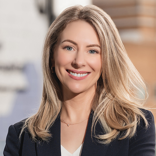 Headshot of Dr. Laura Mackay