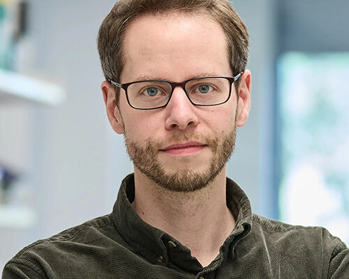 Headshot of Dr. Christoph Thaiss